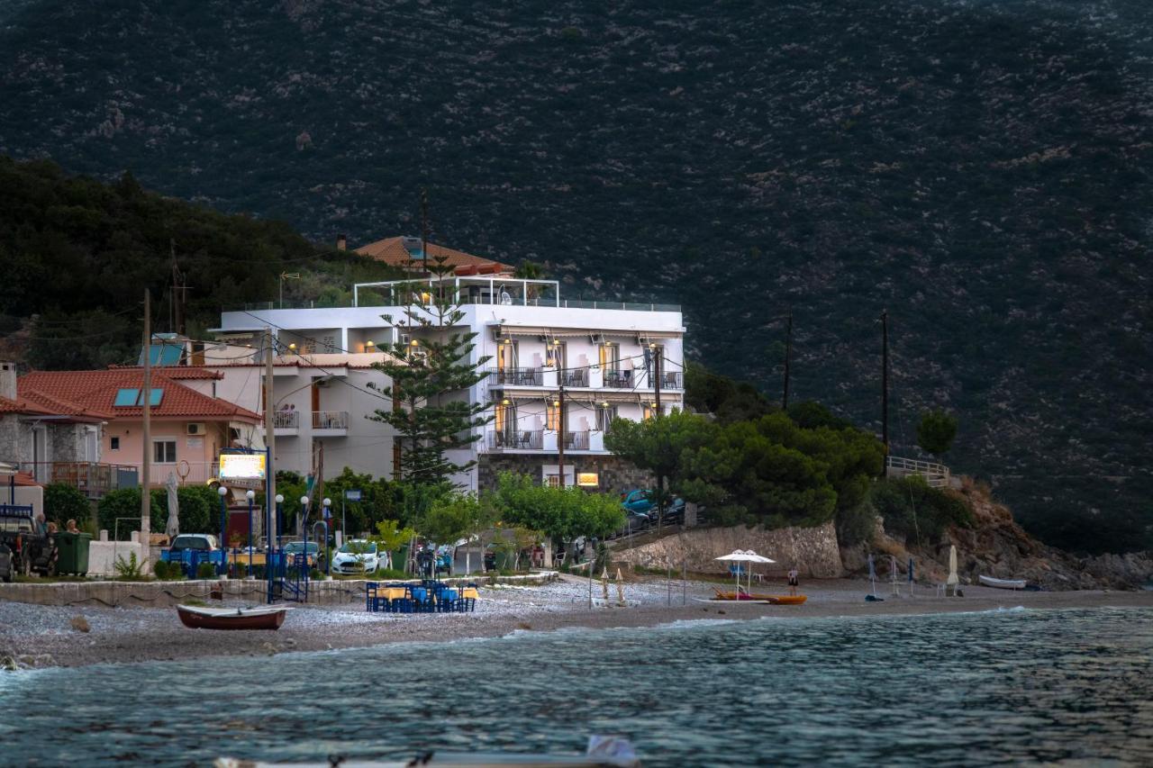 Paraskevas Boutique Hotel Tirós Exteriör bild